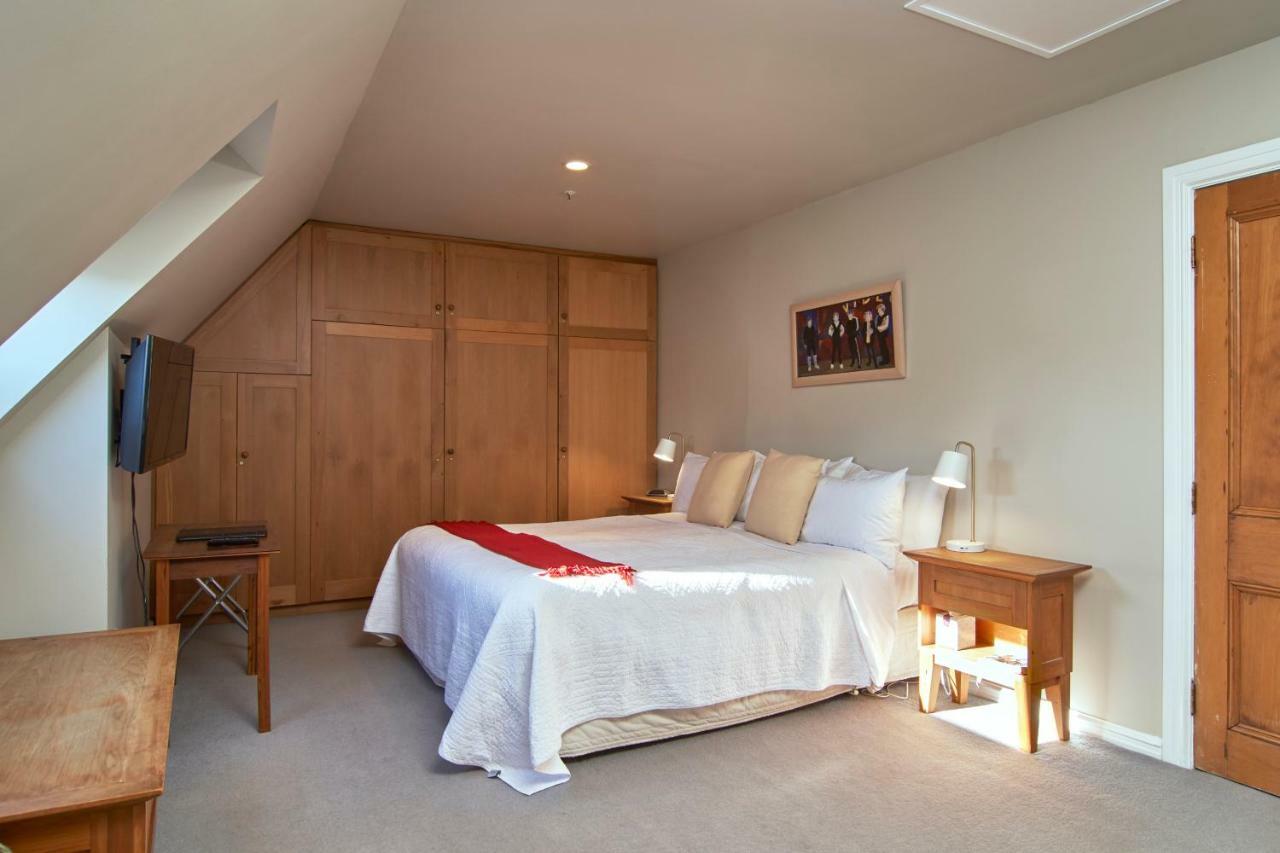 โอรารี แอนด์ โอรารี อพาร์ตเมนต์ Bed & Breakfast ไครสต์เชิร์ช ภายนอก รูปภาพ